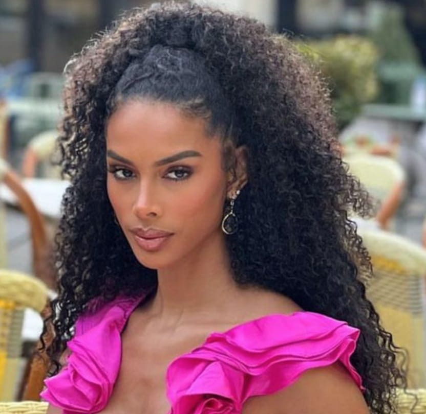 Génesis Dávila en concurso de belleza