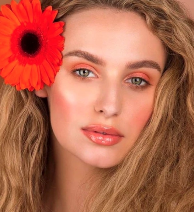Labios carnosos y coloridos