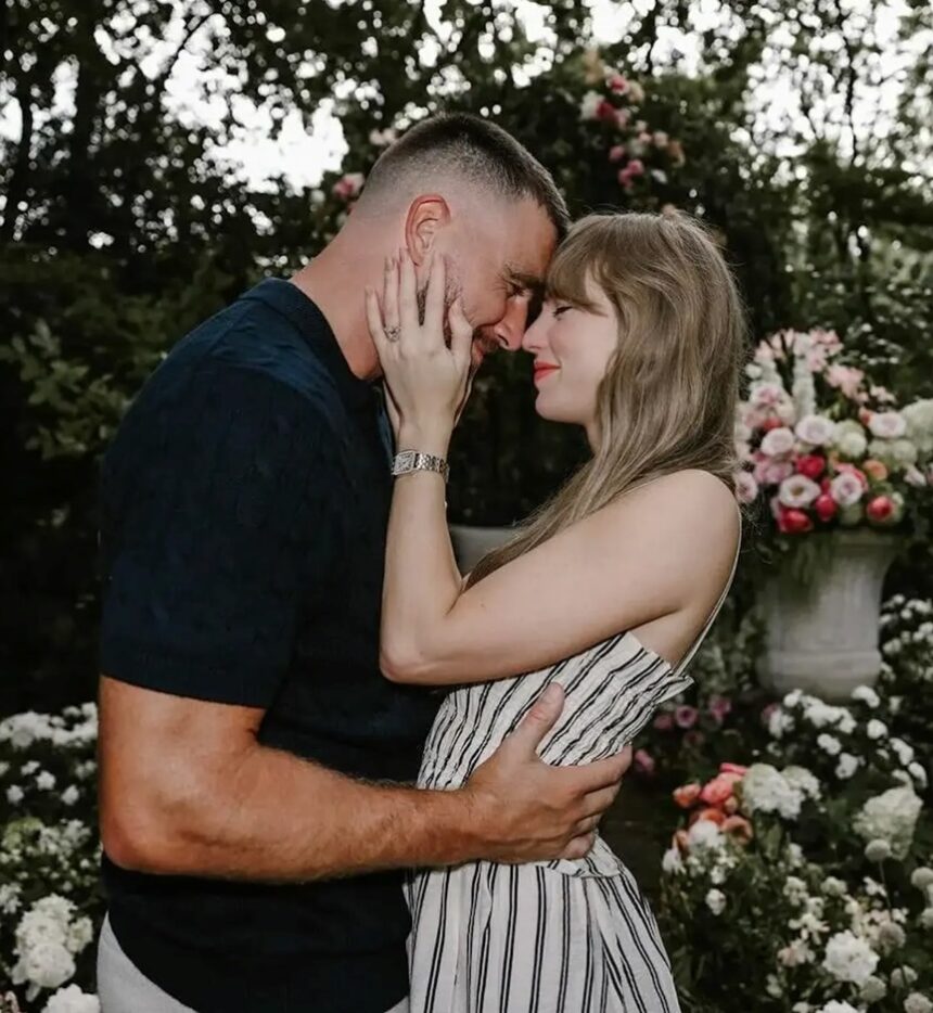 anillo de compromiso de Taylor Swift